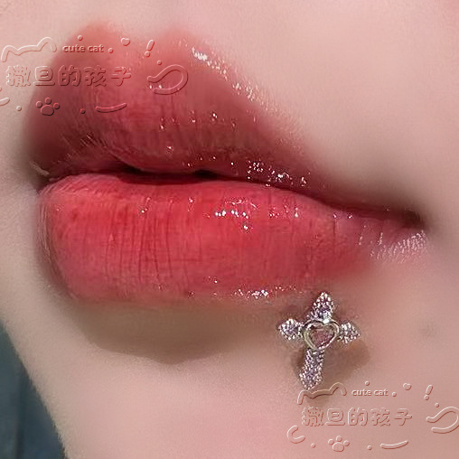 Pointed labret stud close-up product detail