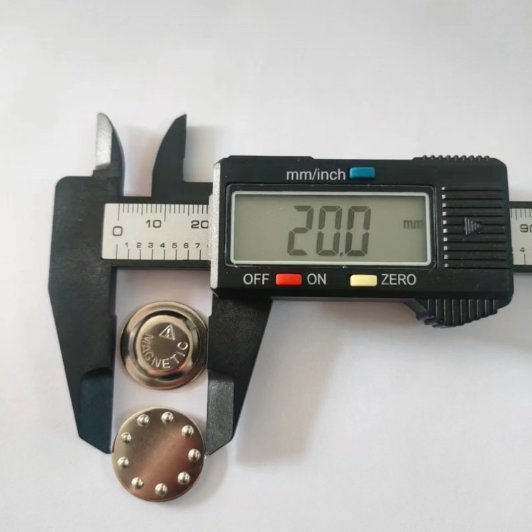 20mm 자석 단추 니켈 색상 알파벳 스타일