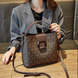 Ů��2023�¿�r�аٴ���ӡ�����玧����μ�б���������ˮͰ��