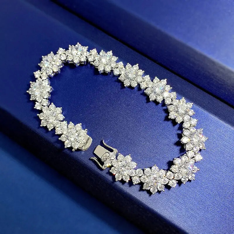 Cross-Border Light Luxury Imitation Moissanite Full Diamond Sunflower Bracelet Plated with 925 Silver Brocade Cluster Flower Shape Fashion Women's Bracelet