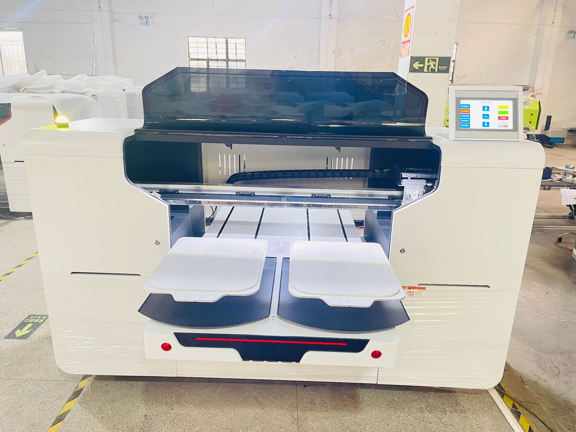 白墨直喷数码彩印机器黑色成衣T恤 电商快返新的工艺 创业好帮手