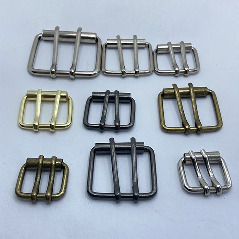 二針の針の筒を供給して服の金属の部品の鉄線の針の筒を掛けてベルトの包みの金属の双針の針の筒を掛けます。|undefined