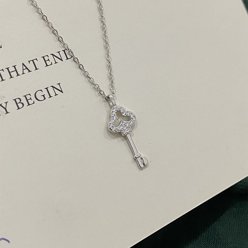 Holiday, Daily Occasion 1 Piece 925 Sterling Silver Key 925 Sterling Silver Cable Chain Pendant Necklace
