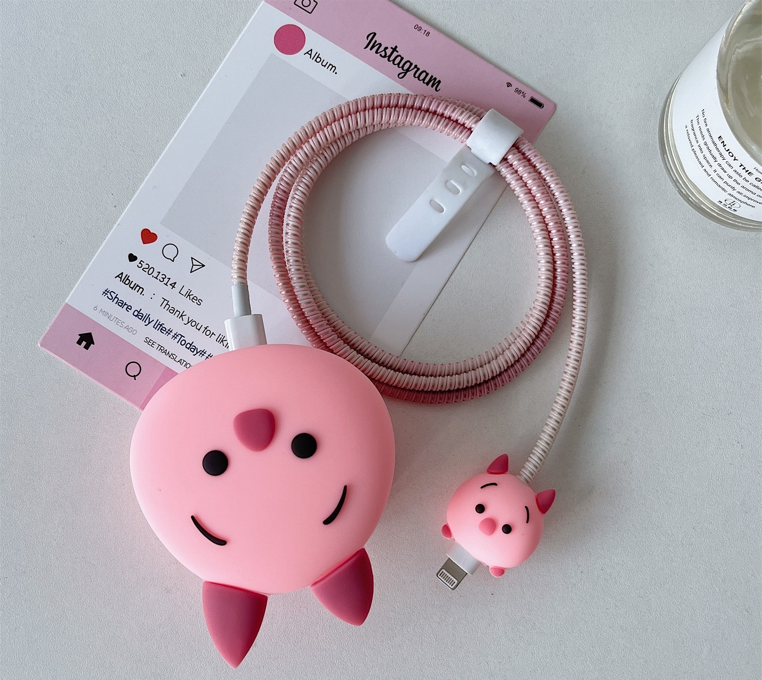 2024 nueva cubierta protectora de cabezal de carga rápida estándar británico de dibujos animados de 20W para cargador de Apple 20WPD plegable de tres enchufes