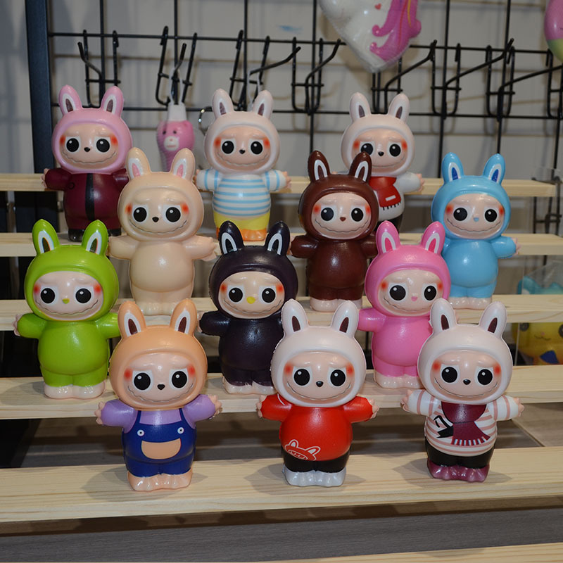 여러 가지 빛깔의 옷