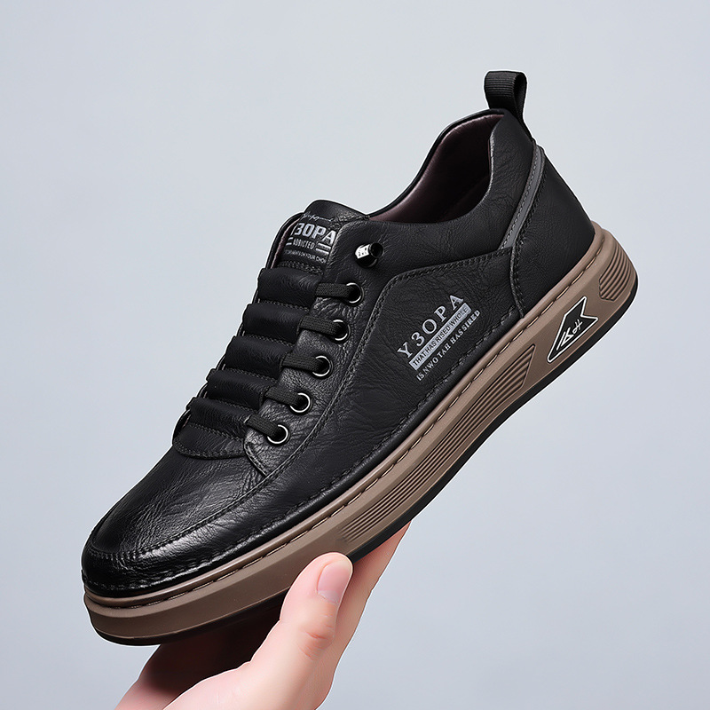 Zapatos de hombre, transpirables para primavera, versátiles, casuales, sin cordones, de suela blanda, zapatos blancos, zapatillas modernas para hombre