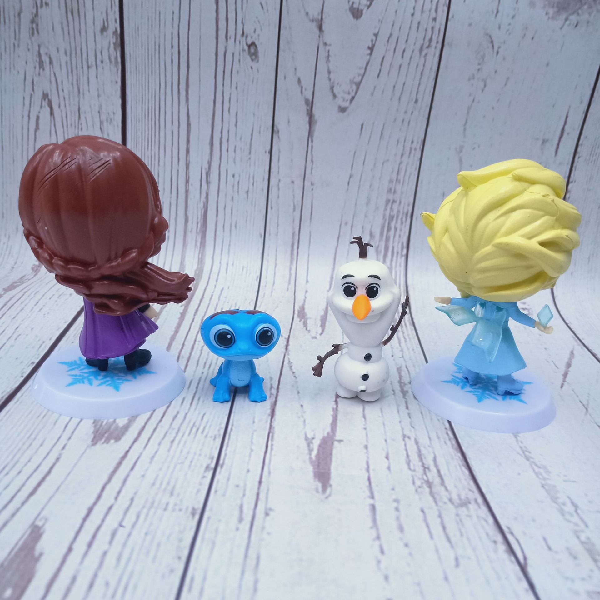 14073180300_179136652