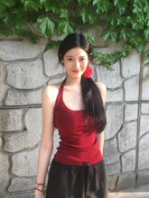 ���ü����L�tɫ�첱����Ů�ļ��¿������@�ݶ̿��I��������