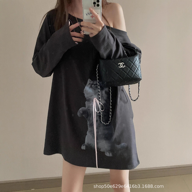Lisa's Same Korean Niche Bow Bell Cat Slanted Shoulder Long-Sleeved T-Shirt Women's Loose Slimming Look Lazy Style Top