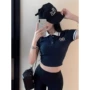短袖辣妹紧身法式上衣