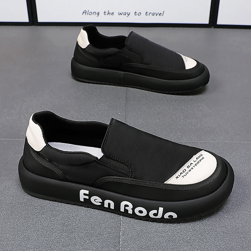 2024 nuevos zapatos perezosos de un pie de primavera y verano, zapatos de tabla casuales bajos transpirables, zapatos de lona, zapatos de tela viejos de Beijing para hombres