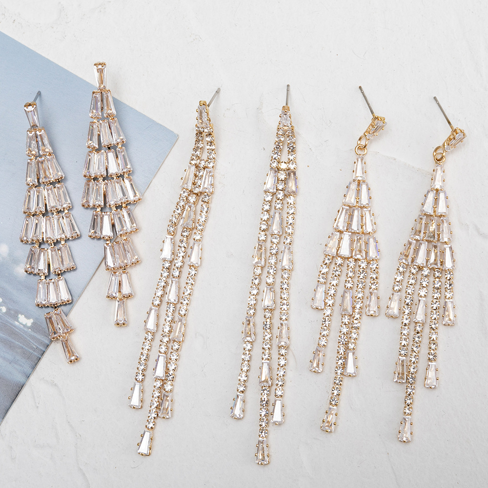 制造商韩版简约全锆石梯形垂坠流苏水钻镀金爪链耳环热销款批发