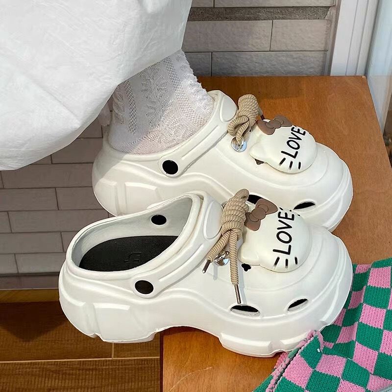 Cute Squishy Clogs, New Super Popular Summer Outdoor Wear, Thick-Soled Non-Slip Dual-Use Closed-Toe Slippers, Parent-Child Style Wholesale
