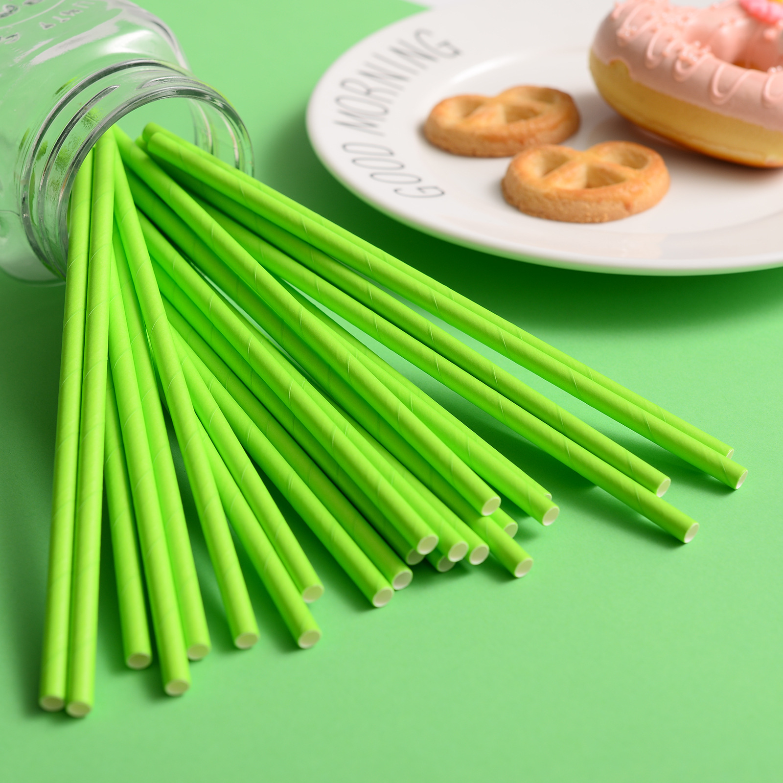 Gran cantidad en stock al por mayor paja de papel desechable paja de papel degradable color sólido paja blanco y negro