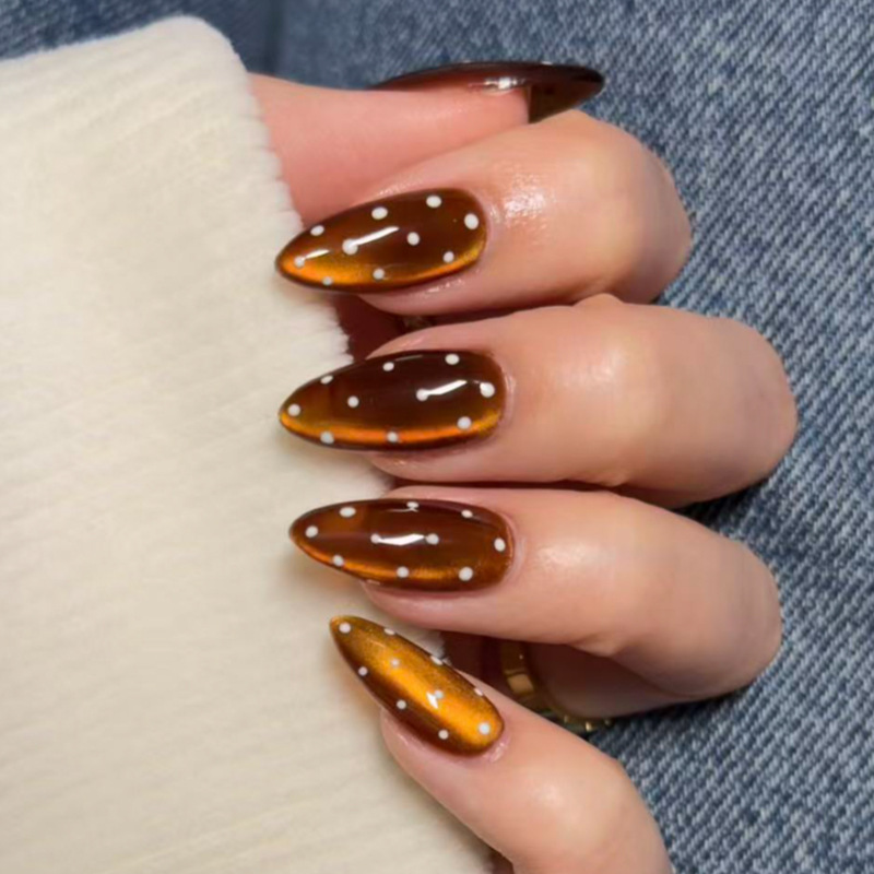 Autumn and Winter Hot-Selling Brown Cat-Eye Glitter Wearable Nails, White Polka Dots, European and American Best-Selling Fake Nails, Nail Tips Wholesale