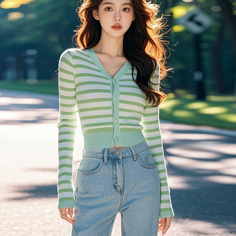 蜜瓜绿条纹长袖针织衫2025新款早秋季穿搭女韩系多巴胺高级感上衣|undefined