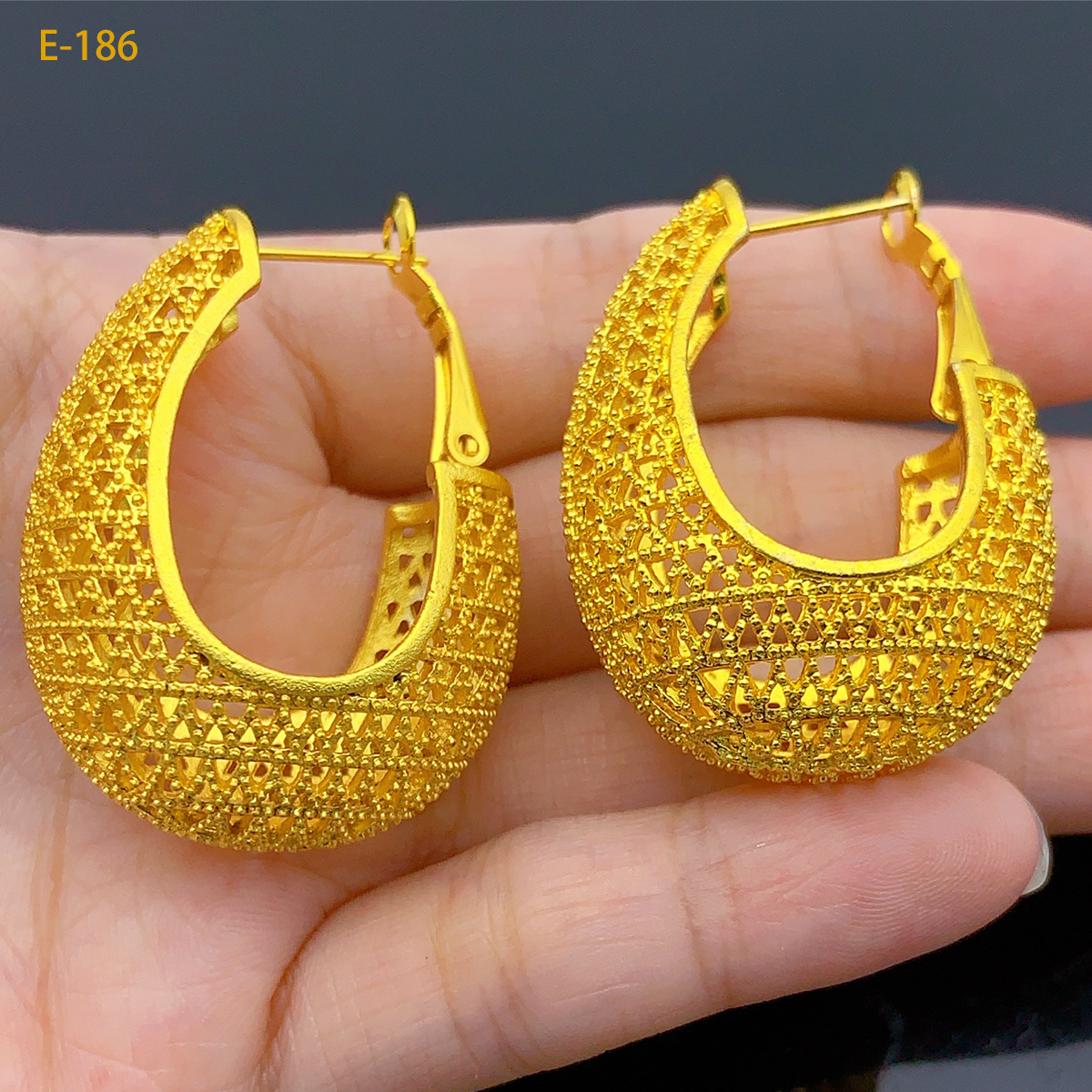 Joyas de novia de Dubai aretes chapados en oro de 24 quilates exagerados retro nigerianos personales para mujeres aretes minimalistas al por mayor image 18