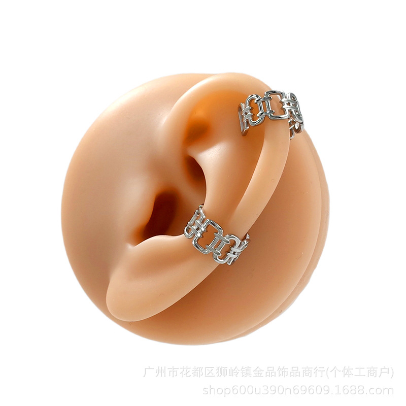 Aretes de acero de titanio de estilo retro transfronterizo no se desvanecen nicho femenino de lujo ligero de alto nivel accesorios de abertura de acero inoxidable