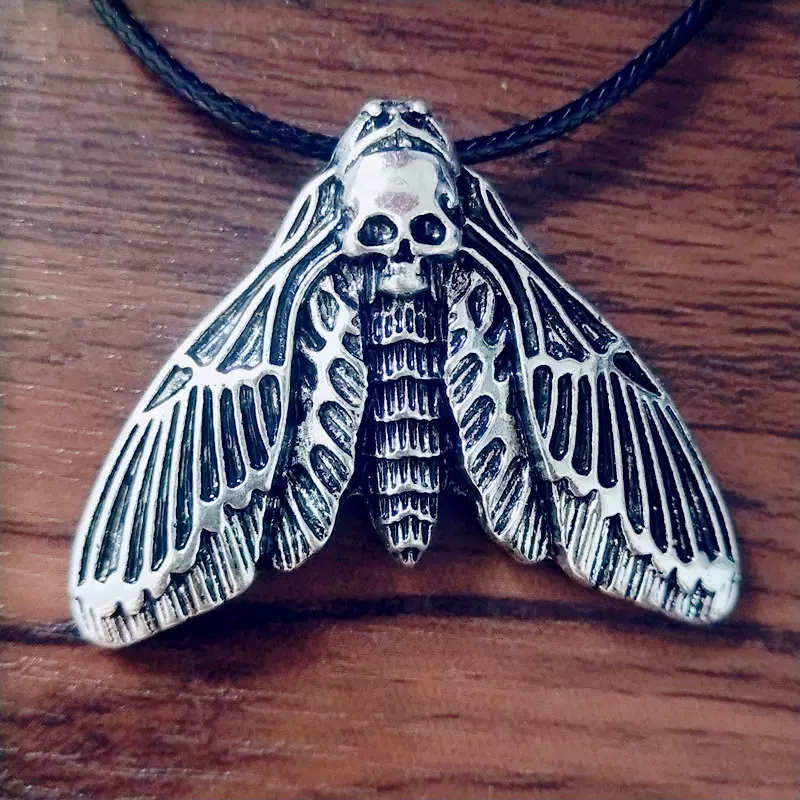 外贸新款骷髅头飞蛾项链欧美复古潮流配饰动物吊坠男女式饰品批发