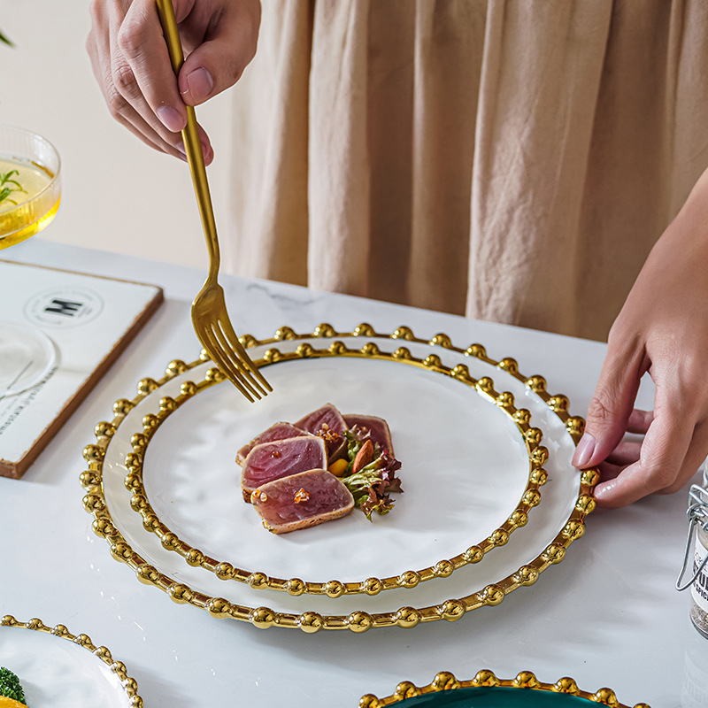 Nordic creativo de cerámica Placa de carne hogar de oro borde Placa de postre ins estilo desayuno postre ensalada de frutas placa plana