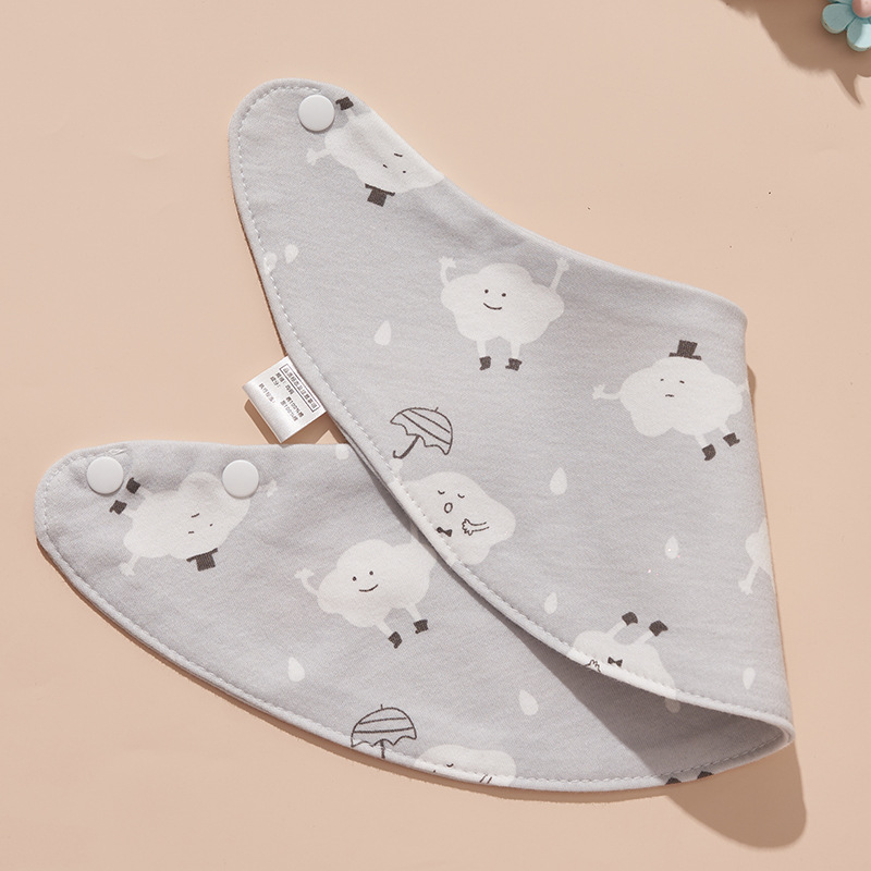 Gray cloud [crescent bib]