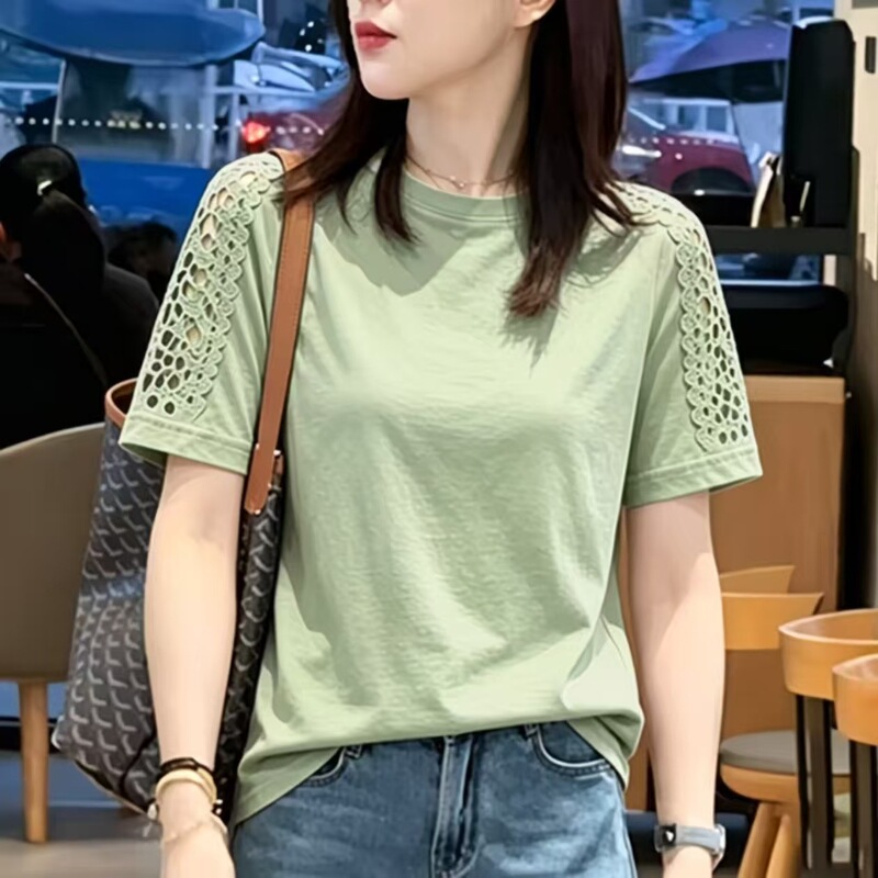 Fashionable Hollow-Out Lace Patchwork Pure Cotton Short-Sleeve T-Shirt for Women, New Summer Style, Loose and Stylish Round-Neck Half-Sleeve Top Fashionable Hollow-Out Lace Patchwork Pure Cotton Short-Sleeve T-Shirt for Women, New Summer Style, Loose and Stylish Round-Neck Half-Sleeve Top