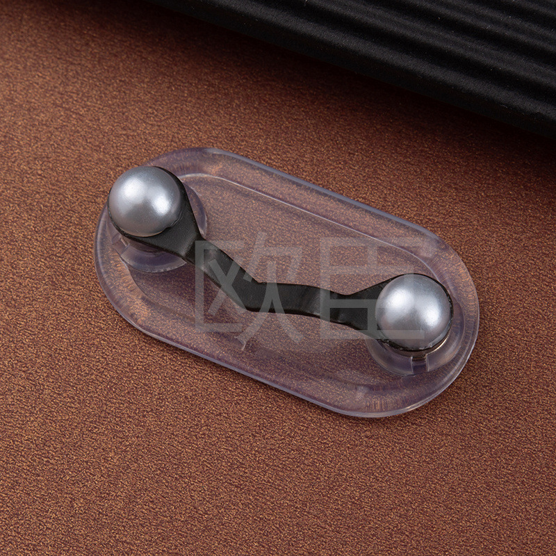 クロスボーダー爆型磁気眼鏡スタンド磁気吸引v型ブローチ工番札棚クリエイティブ磁気服イヤホンクリップ