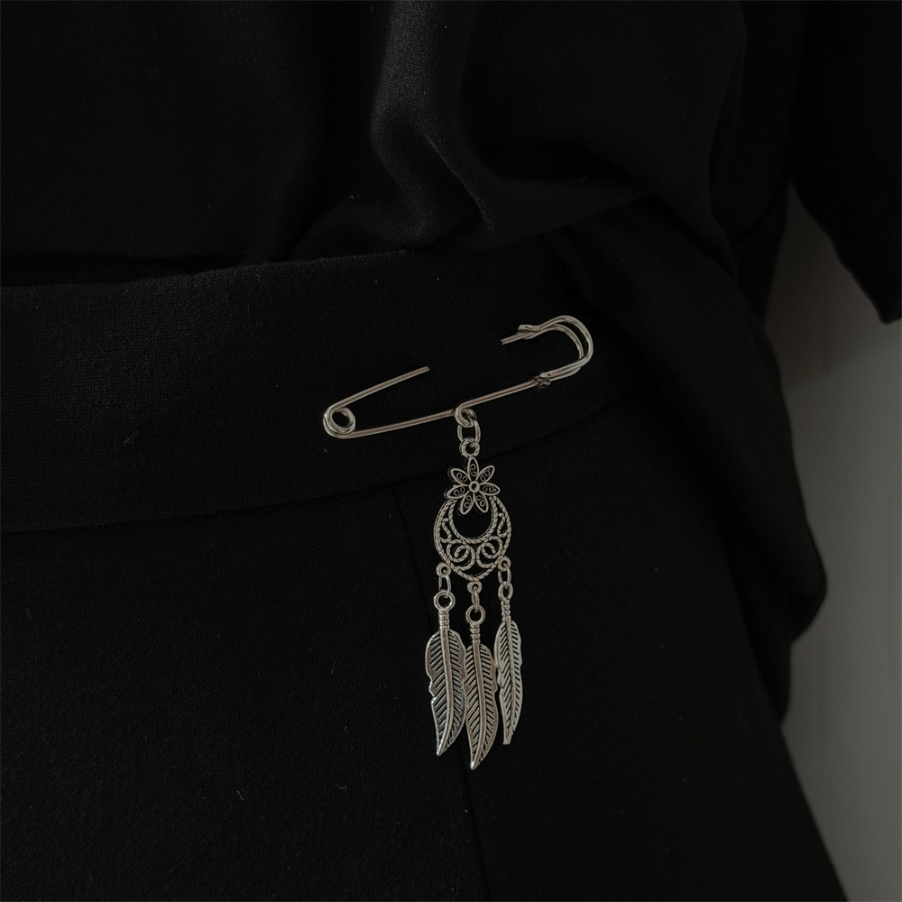 Spilla vintage a forma di piuma donna spilla gotica in metallo_voghion.com