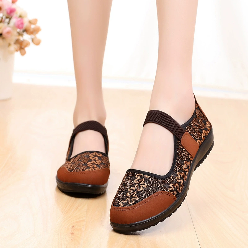 Старые пекинские тканевые туфли для женщин, модные нескользящие женские туфли среднего и пожилого возраста на мягкой подошве, повседневные бабушкины туфли на плоской подошве, сетчатые туфли для мам.