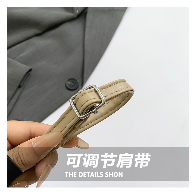 This stylish single-shoulder handbag, with a simple and casual texture, is a new Korean style crossbody small square bag for women in the autumn of 2024 Item Picture