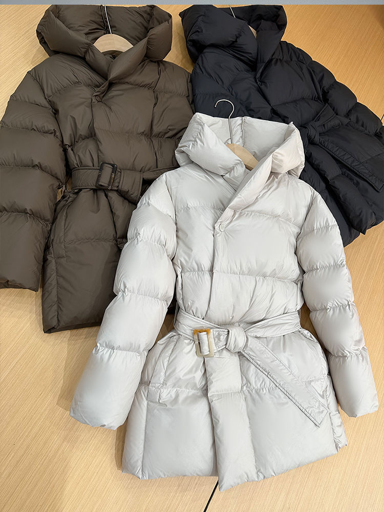Ropa de mujer Chaqueta de algodón ultraligera, suave, gruesa, que se ajusta a la cintura, adelgazante, con capucha, estilo corto, a la moda_voghion.com