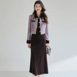 连衣裙;其他短外套;女式毛呢外套