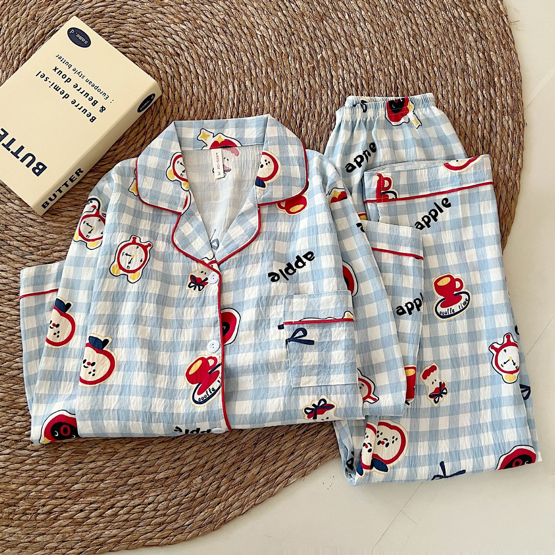 Pijamas de algodón nubes al por mayor transfronterizos mujeres primavera y otoño manga larga lindos cardigans de dibujos animados sueltos con solapas ropa de hogar se puede usar fuera