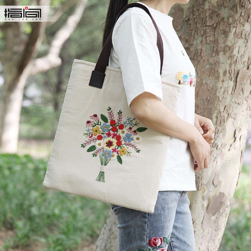 Hecho a mano DIY Lu bordado nuevo patchwork bolsa de las mujeres habitación individual bolsa grande regalo creativo imagen impresa bordado DIY bolsa de material