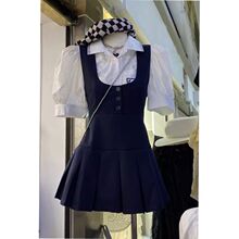 2025夏季新款韩版学院风背带连衣裙女洋气时尚白色衬衫两件套装潮