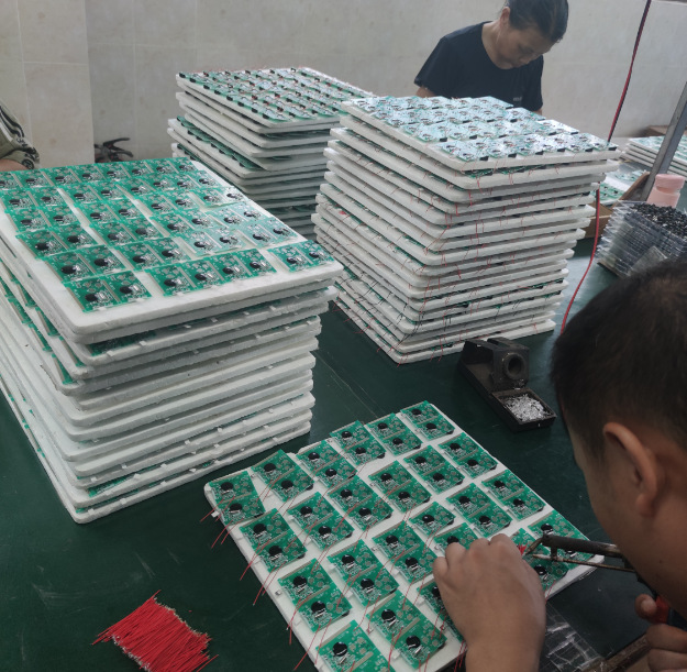 黑色按键温湿度计