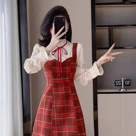 2025连衣裙红色格子吊带赫本风富家千金a字短裙子秋冬款女