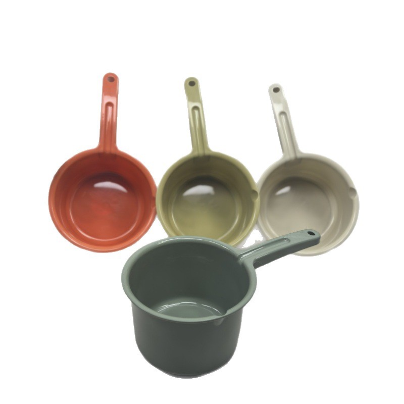 Cucharón de agua de plástico transparente, para cocina, baño de bebé y lavar arroz, venta al por mayor para tiendas de 2 euros.