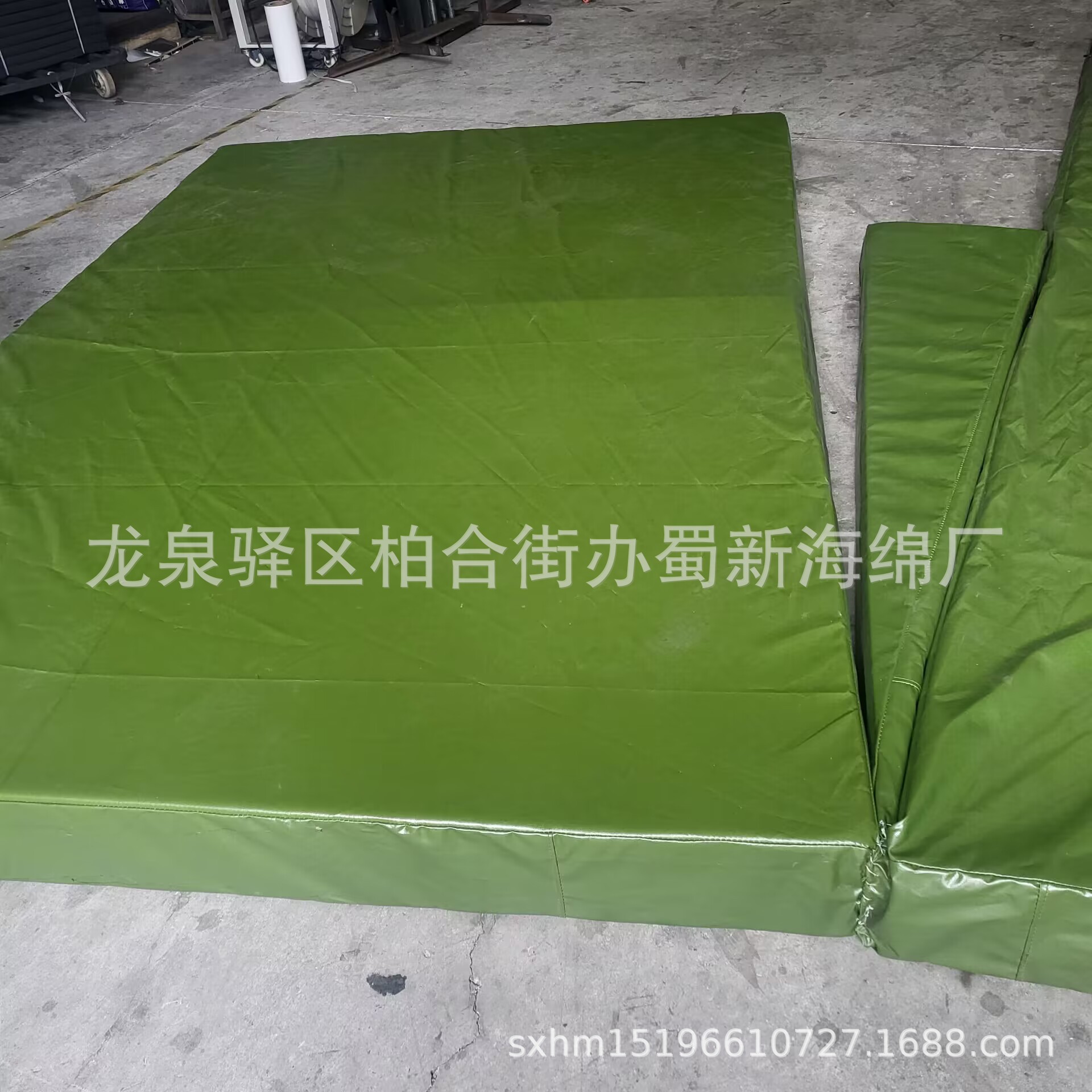 厂家供应帆布套高密度运动垫子/帆布套攀岩垫子/逃生垫子