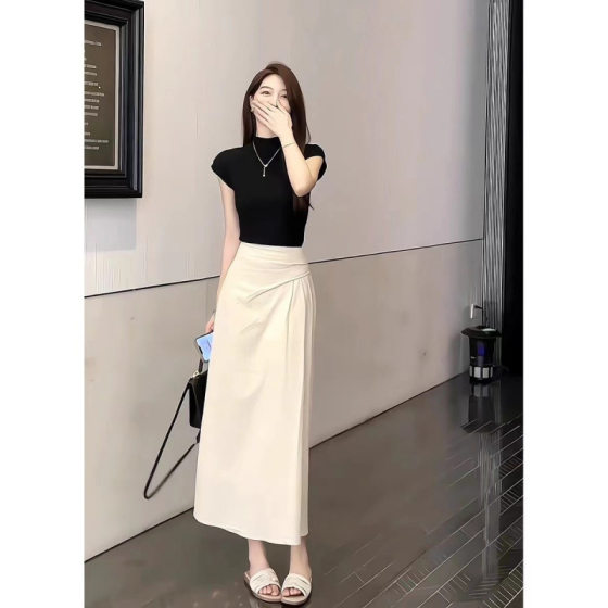 suit 2025 Summer New Pure Desire Hot Girls Slim-fit Short-sleeved T-shirt Top Elegant High Waist Pleated Skirt