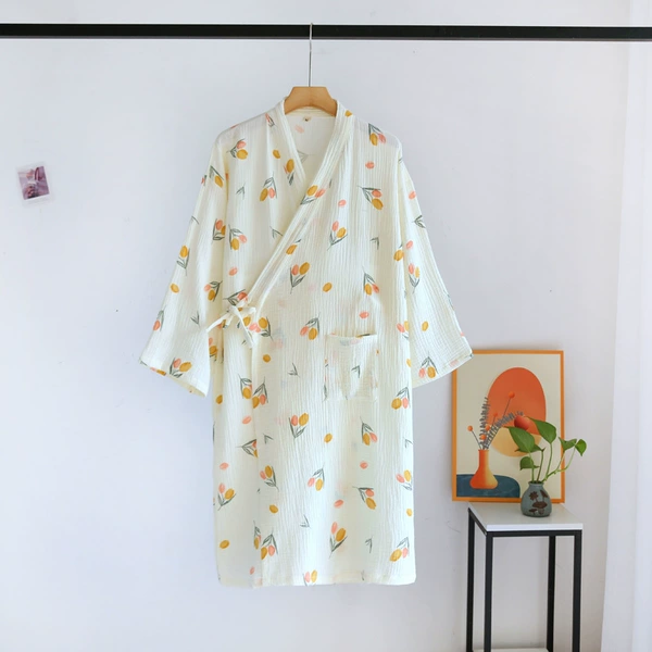 Beige bouquet of tulips - nightgown