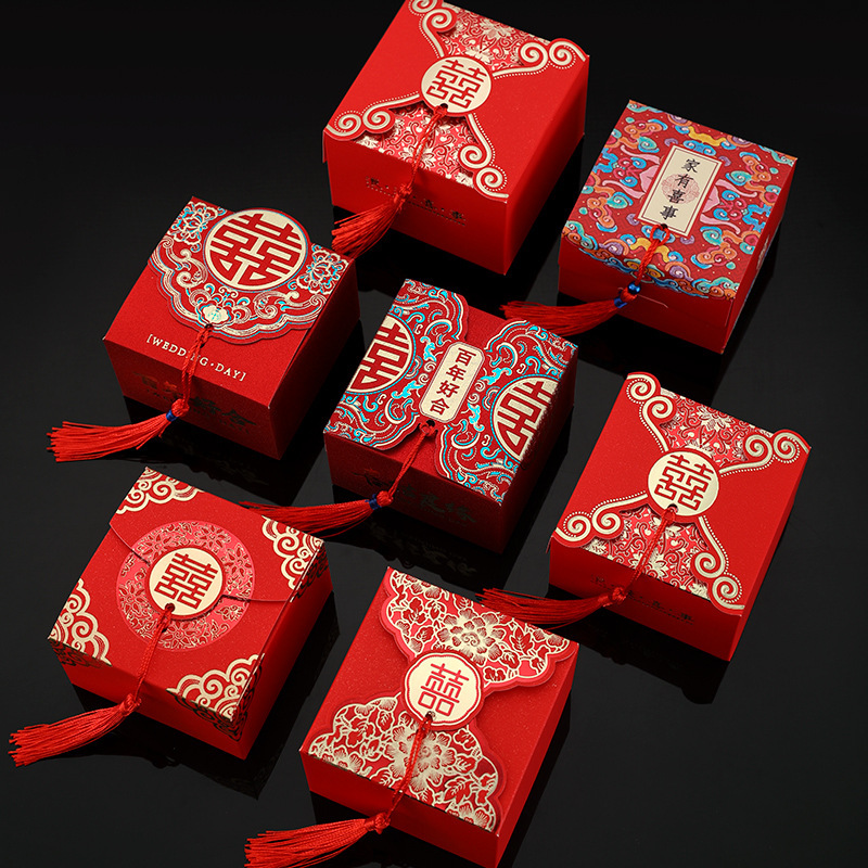 创意中国风喜糖盒中式镂空婚礼糖盒带流苏方盒子结婚伴手礼喜糖盒