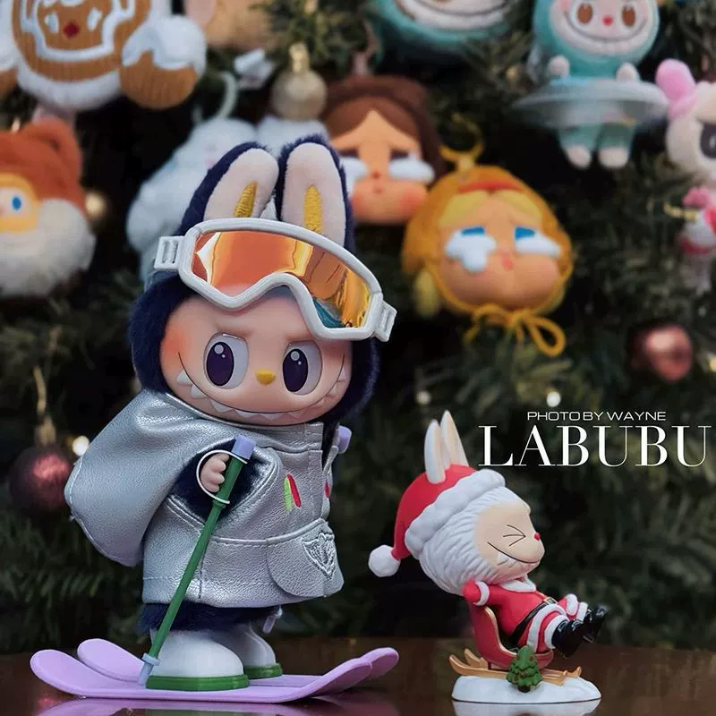 Зимний костюм для катания на лыжах Labubu Vinyl Macaron первого поколения, модный цельный костюм для малышей LABUBU, в наличии.