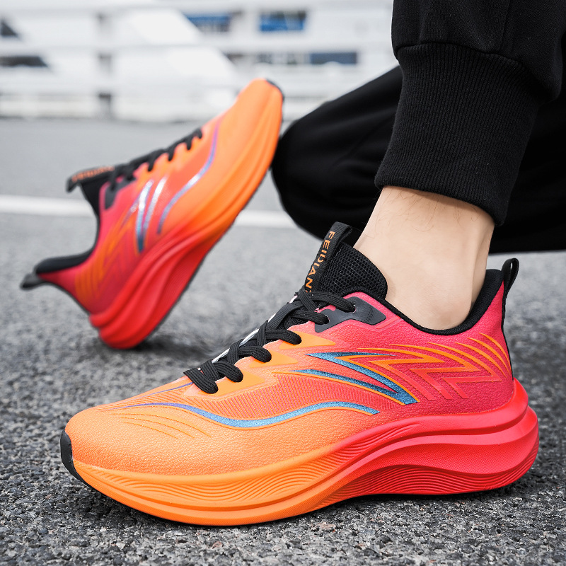 2024 nuevas parejas de moda nocturna zapatillas de deporte transfronterizas palomitas de maíz soleas grandes fricción sonora zapatillas deportivas para correr