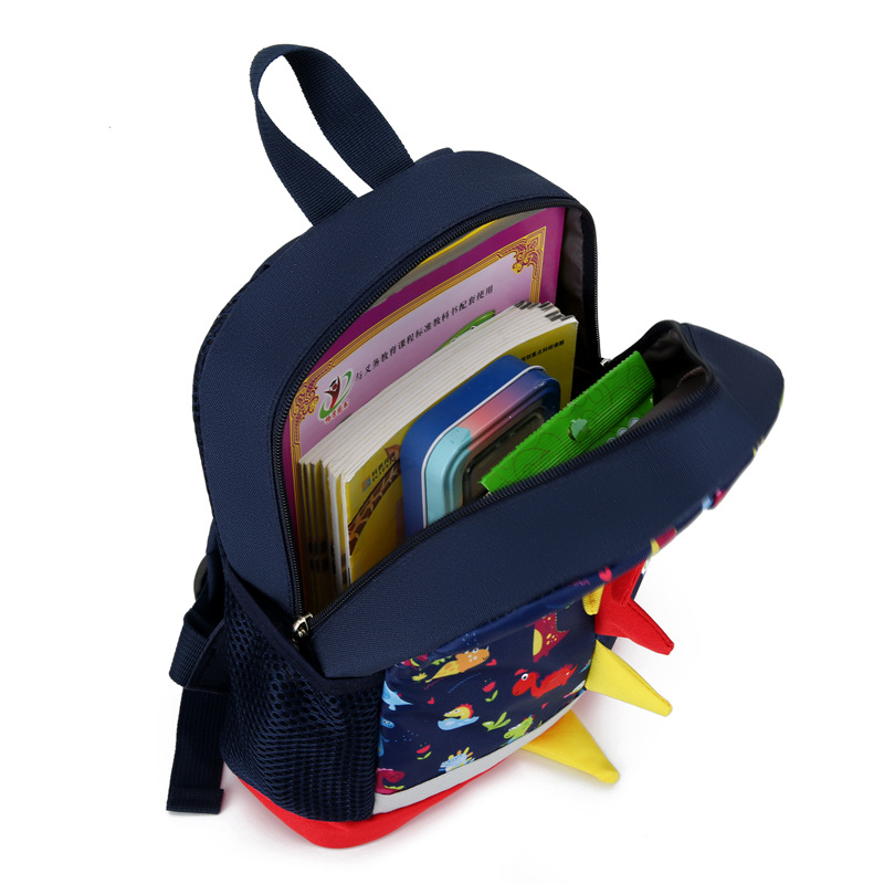 工厂定制儿童书包背包1-3年级男童双肩背包时尚潮流可爱轻便减负