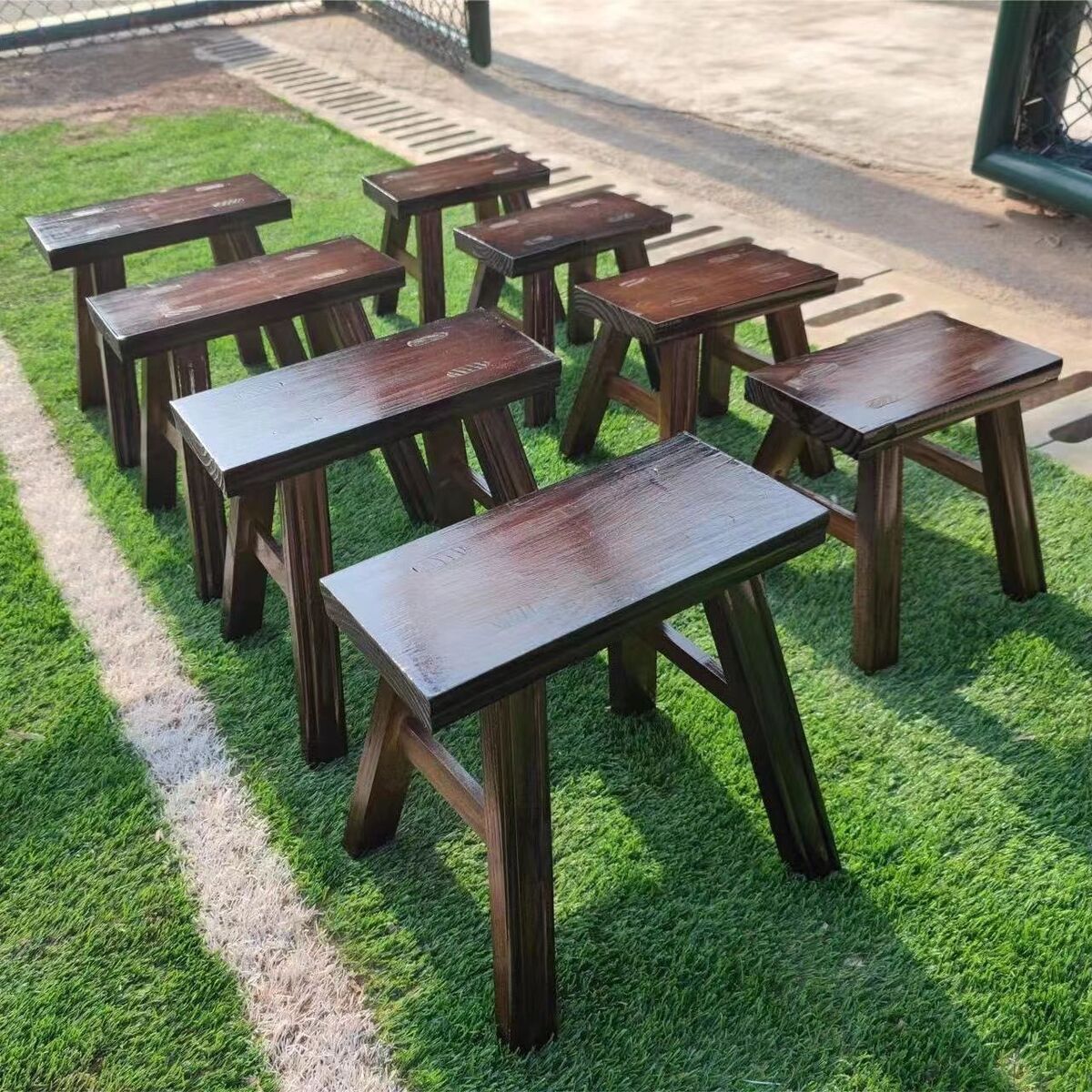 Retro Lacquered Solid Wood Small Stool for Home Use, Low Stool, Sturdy Wooden Stool