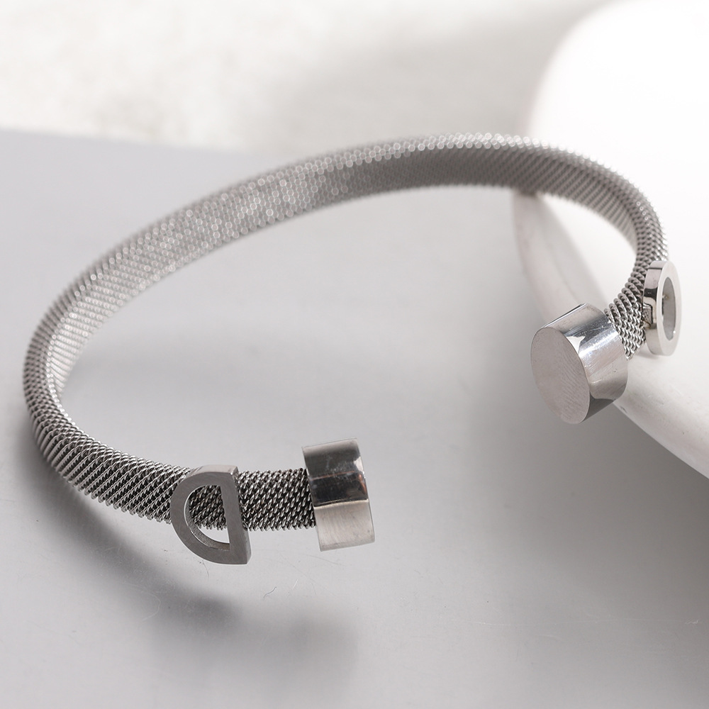 2 Stéck elegant a minimalistesch weiblech Edelstahl Drot Kabelöffnung OD Buschtawenarmband_voghion.com