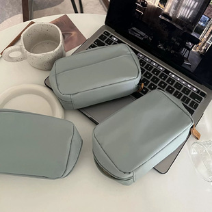 ��ɫ�������s���y���W���}ϵ�䵭�L��y�L���ο���ֵ��ɫ�ռ{��