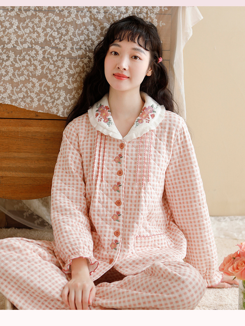 Pajama Set Image 4