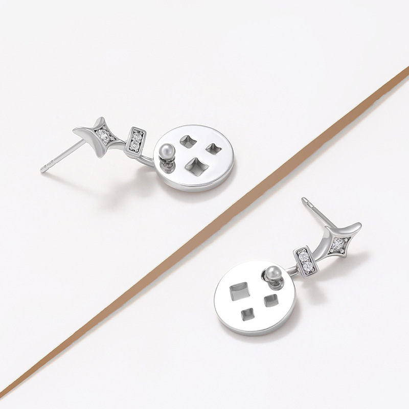 Joyería Xuping geometría redonda brillante pernos de orejas de lenteja femenina simple y fría aretes de orejas de estilo ligero lujoso